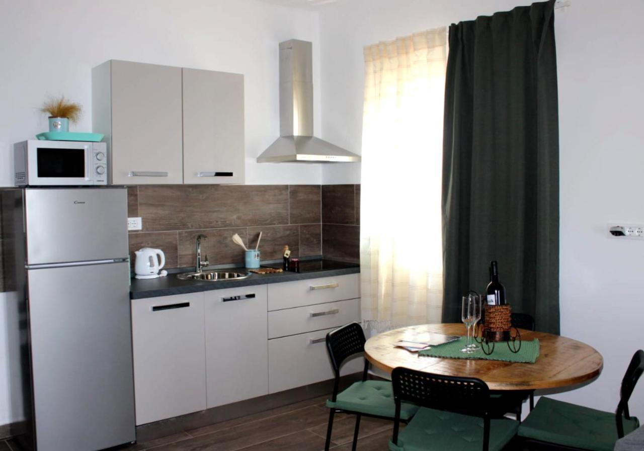 Apartman Maslina Sibenik Bagian luar foto